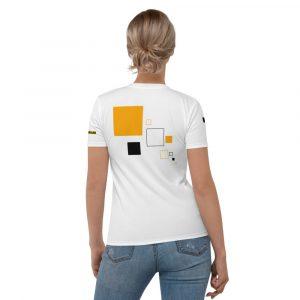 https://biqstore.eu/produkt/kvinnlig-t-shirt-bordertraveller-activewear/